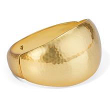 Versailles Collonade Hinged Bangle