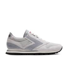 Womens Chariot by Brooks Running