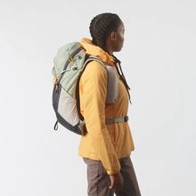 Aerotrek 18 by Salomon
