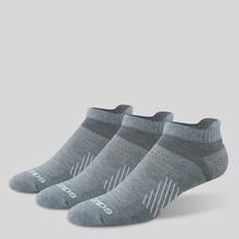 Unisex Inferno Cushion No Show Tab Sock by Saucony in Carleton MI