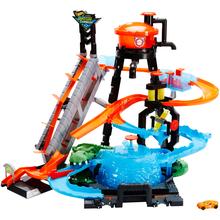 Ultimate Gator Car Wash Playset by Mattel