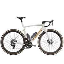 Madone SLR 7 AXS Gen 8 by Trek