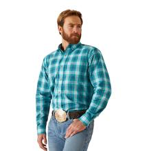 Men's Pro Series Banks Fitted Shirt by Ariat in Concord NC