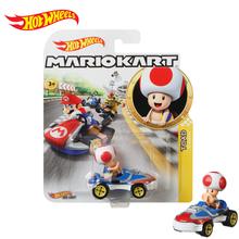 Hot Wheels Mario Kart Toad, Sneeker Vehicle by Mattel