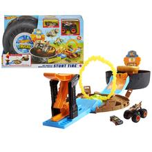 Hot Wheels Monster Trucks Stunt Tire Playset by Mattel