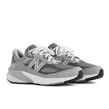 Women's Made in USA 990 v6 by New Balance