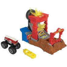 Hot Wheels Monster Trucks Arena Smashers 5 Alarm Fire Crash Challenge Playset by Mattel