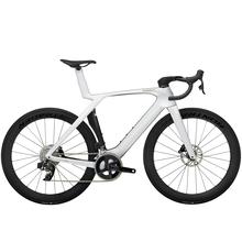 Madone SLR 6 AXS Gen 7 by Trek