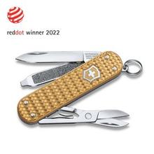 Classic SD Precious Alox Victorinox pocket knife (Yellow, 2 in)