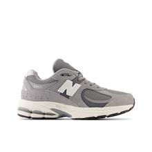 Kid's 2002 by New Balance