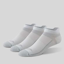 Unisex Inferno Ultralight No Show Tab Sock by Saucony in North Aurora IL