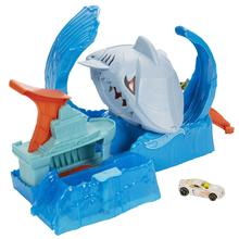 Hot Wheels Robo Shark Frenzy Playset by Mattel