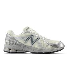 Men's 860 v2 by New Balance