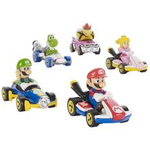 Hot Wheels Mario Kart Mario, Standard Kart Vehicle by Mattel