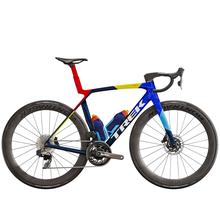 Madone SLR 7 AXS Gen 8 by Trek