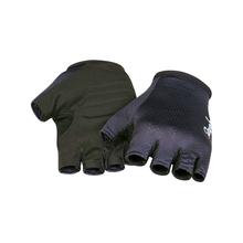 Core Cycling Mitts by Rapha in Hartford MI