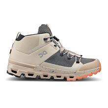 Women's Cloudtrax Sensa by On Running