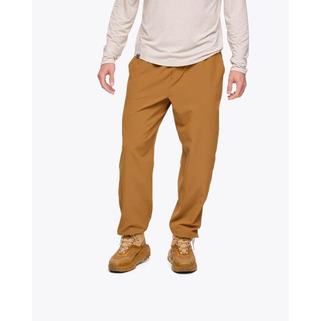 HOKA - Men's Active Woven Pant in Goldsboro NC