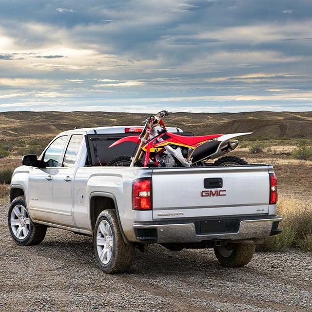 Cap-it - Chevy Silverado 1500 & GMC Sierra 1500 | Hard Folding Tonneau Cover