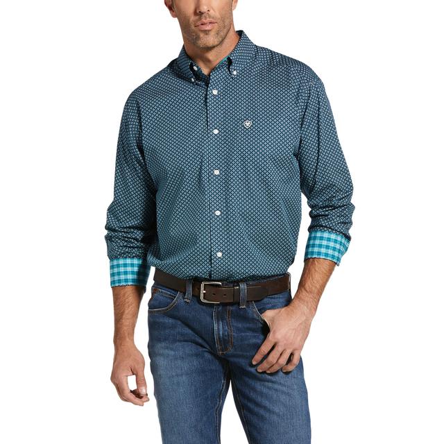 Ariat - Men's Wrinkle Free Lakehurst Classic Fit Shirt in Indianapolis IN