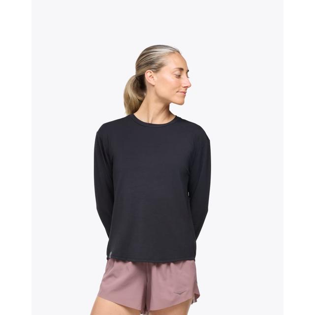 HOKA - Women's Essential LS Tee in Durham NC