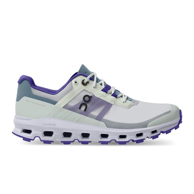 On Running - Women's Cloudvista in Springfield IL