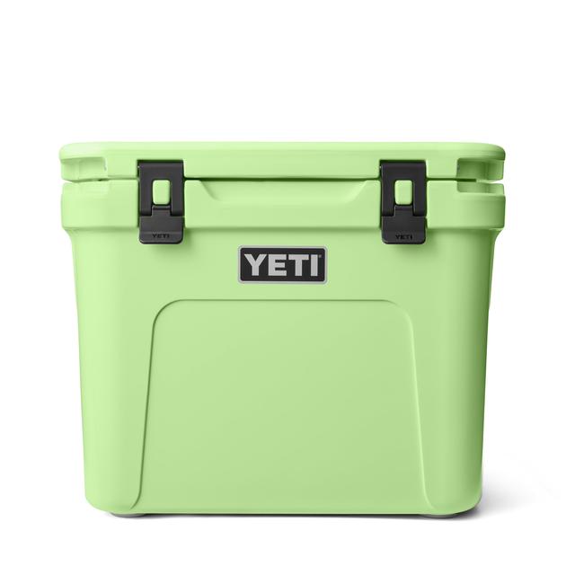 YETI - Roadie 32 Wheeled Cooler - Key Lime