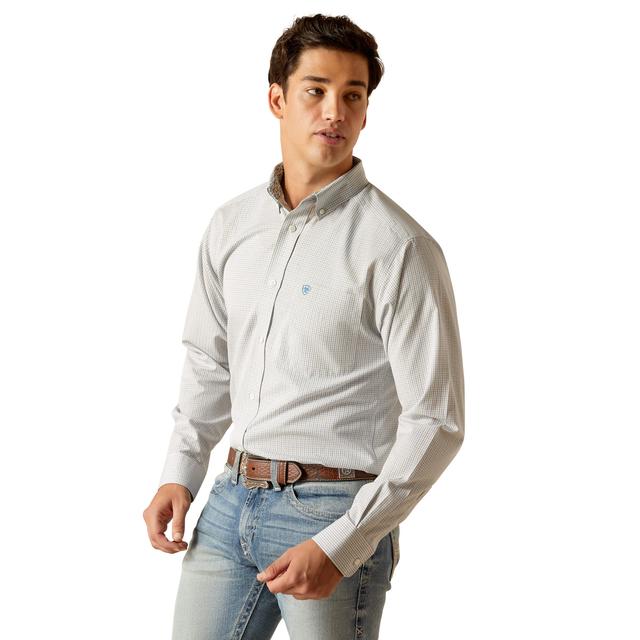 Ariat - Wrinkle Free Kaeden Fitted Shirt in Durham NC