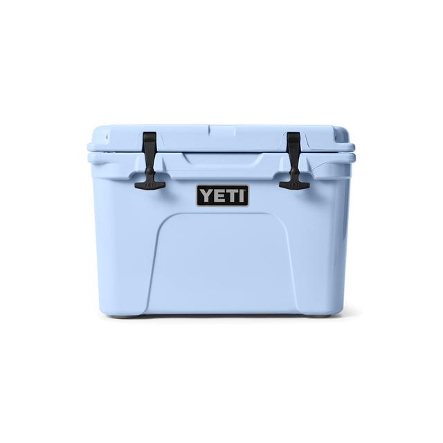 YETI - Tundra 35 Hard Cooler - Big Sky Blue in Manchester MO