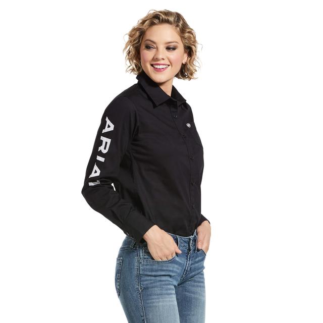 Ariat - Women's Wrinkle Resist Team Kirby Stretch Shirt in Freeman SD