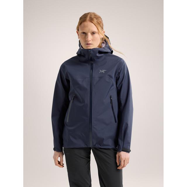 Arc'teryx - Beta Jacket Women's in Squamish BC