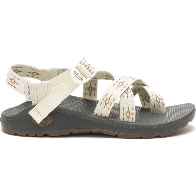 Chaco - Women's Z/Cloud 2 Adjustable Strap Wide-Width Cushioned Sandal Solid Black in Shelby NC